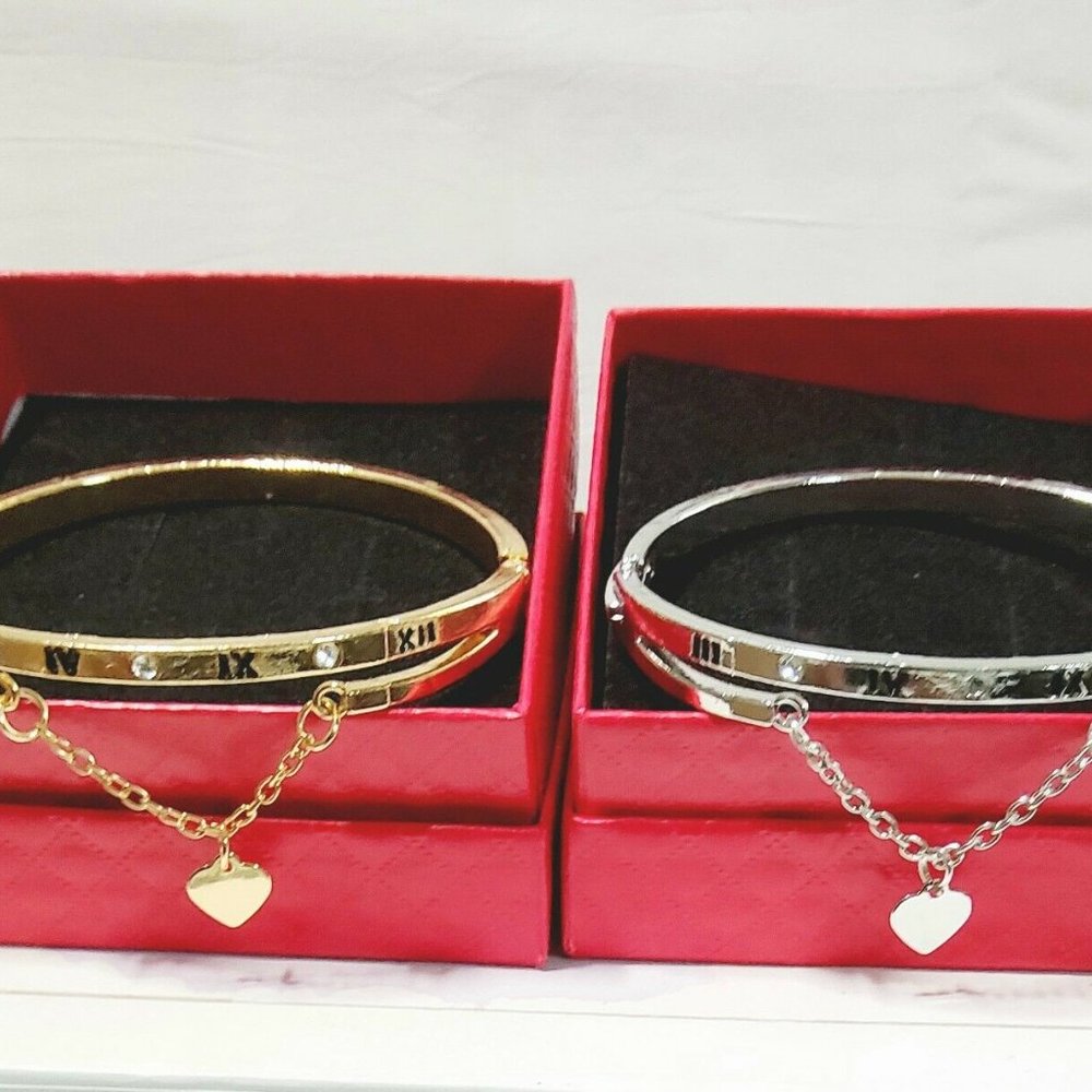Rome Numeral Heart Stainless Steel Link Bracelet Silver/Gold Fold Over Clasp